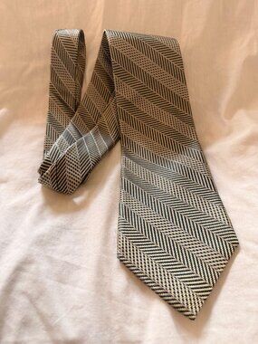 Burma Bibas Vintage Mens Gold/Blue-Grey Herringbone Chevron Silk Neck Tie